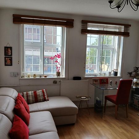 Sunny And Spacious Flat In Nw3 London Luaran gambar